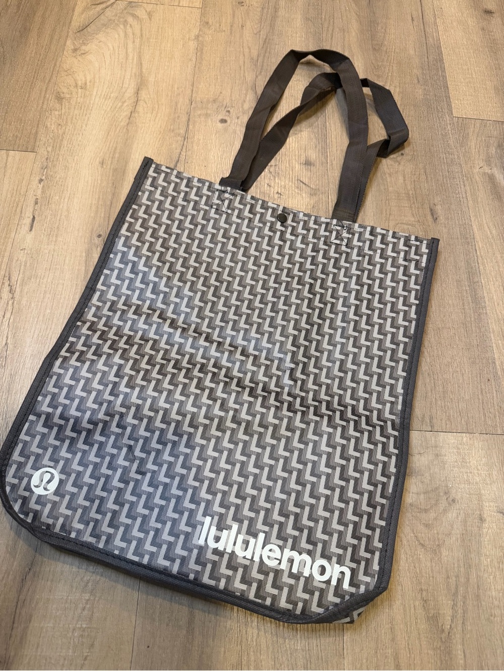 Lululemon  Gray Patterned Tote Bag